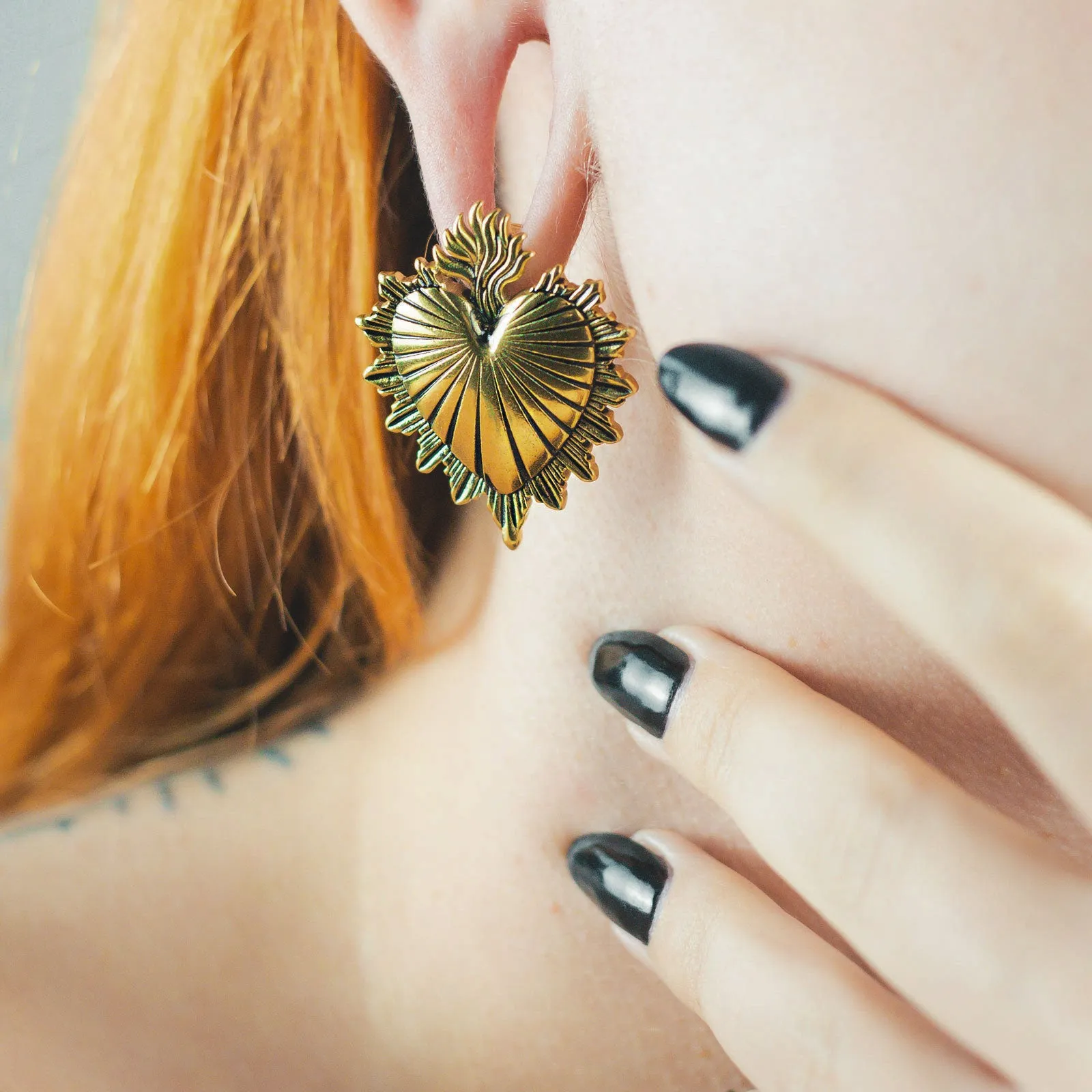 Punk Vintage Heart Gold PVD Ear Weight